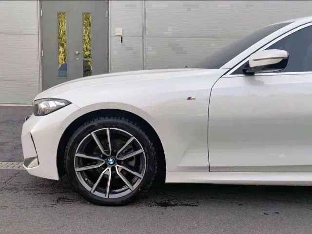 BMW 3 Series — Фото автомобиля 6
