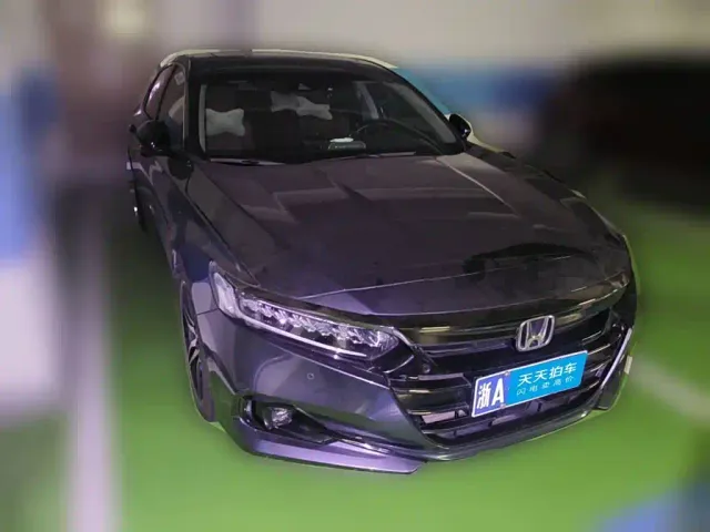 Honda Accord — Фото автомобиля 3