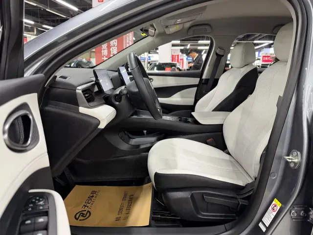 BYD Seal 05 DM-i — Фото автомобиля 19