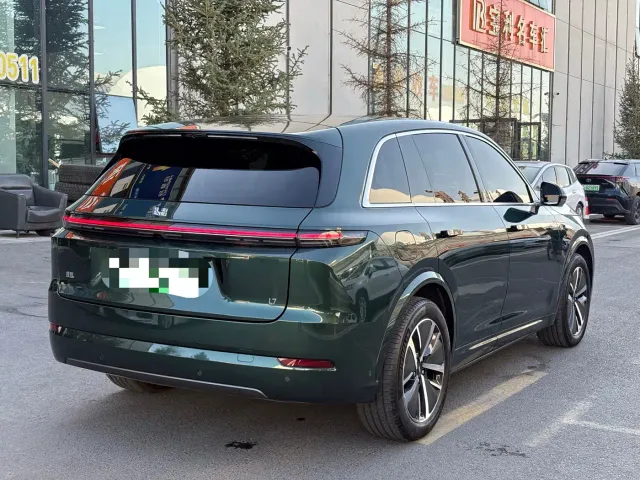 Li Auto L7 — Фото автомобиля 6
