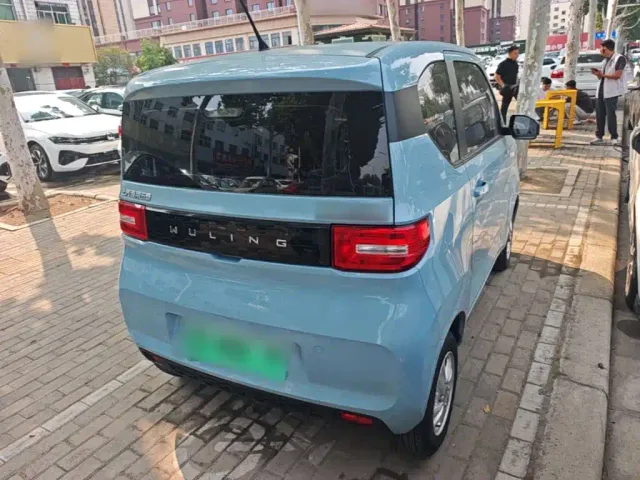 Wuling Hongguang Mini EV — Фото автомобиля 6