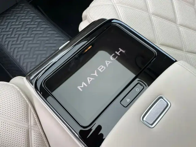 Mercedes-Benz Maybach S-Class — Фото автомобиля 12