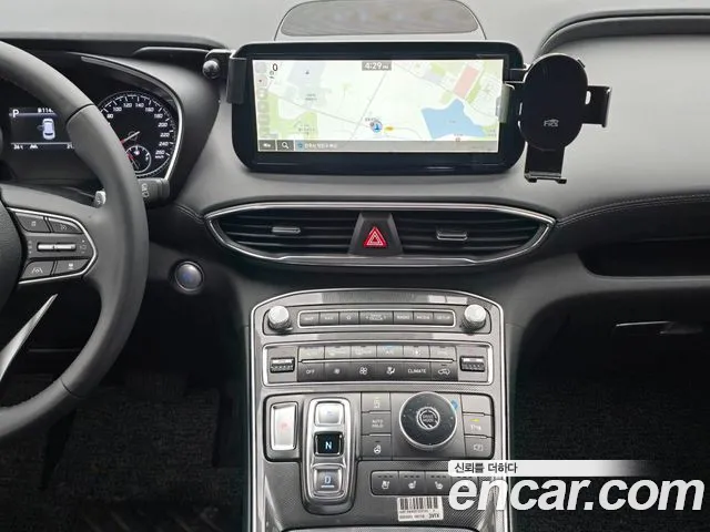 Hyundai Santafe Новый Santa Fe Бензин 2.5T 2WD — Фото автомобиля 12