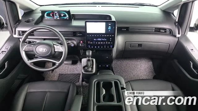 Hyundai Staria Staria — Фото автомобиля 7