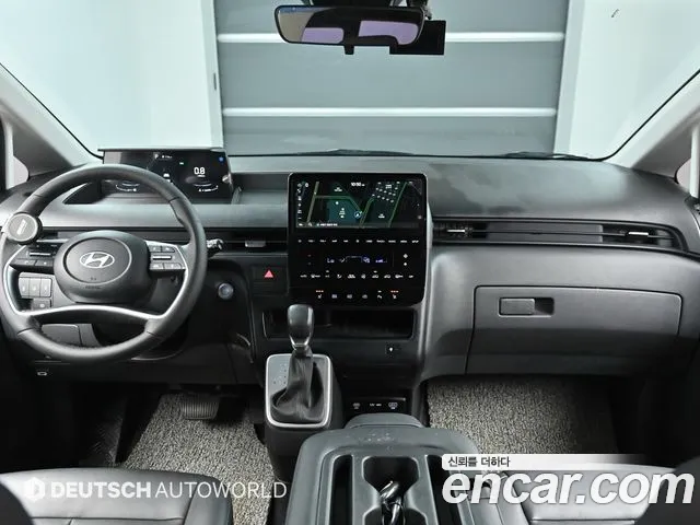 Hyundai Staria Staria 4WD Tourer 11 мест — Фото автомобиля 15