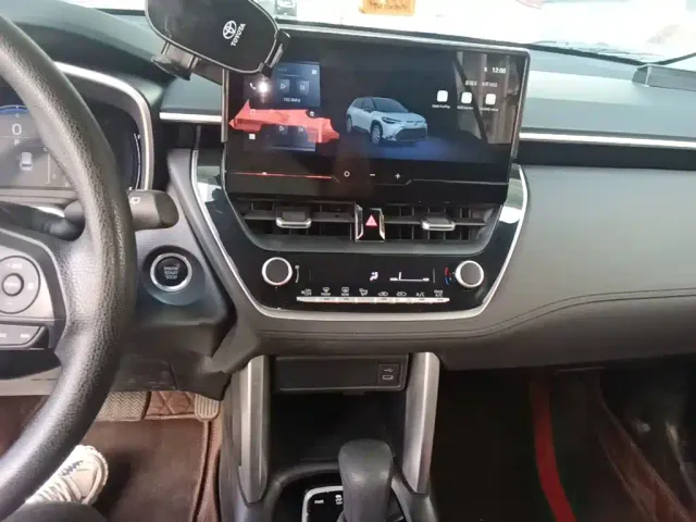 Toyota Frontlander 2023 2.0L CVT Luxury Edition — Фото автомобиля 9