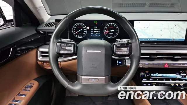 Hyundai Grandeur Grandeur (GN7) 2.5 Бензин 2WD — Фото автомобиля 3