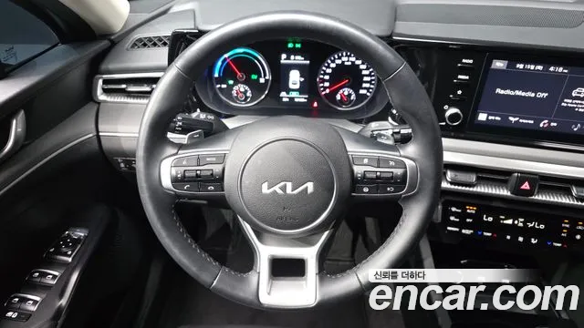 Kia K5 Generation 3 — Фото автомобиля 21