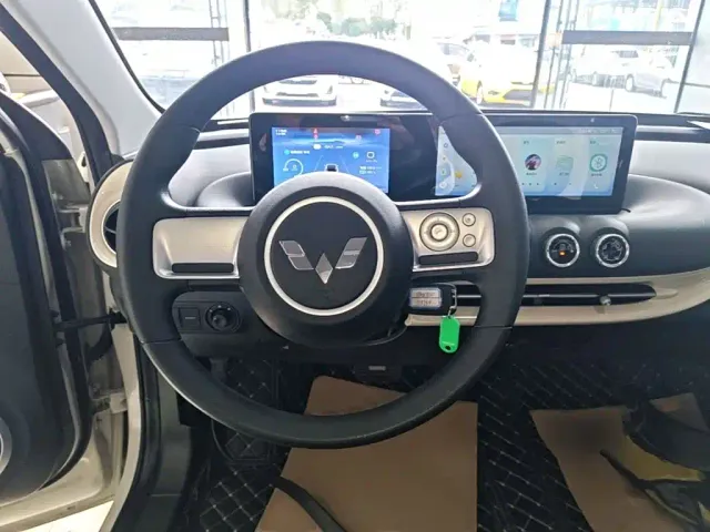 Wuling Bingo — Фото автомобиля 10