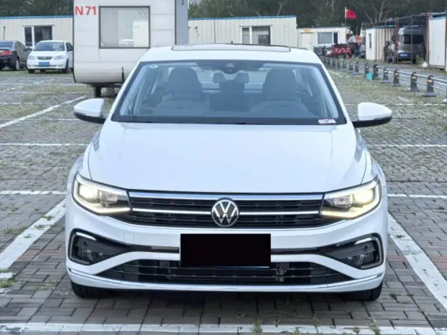 Volkswagen Bora — Фото автомобиля 2