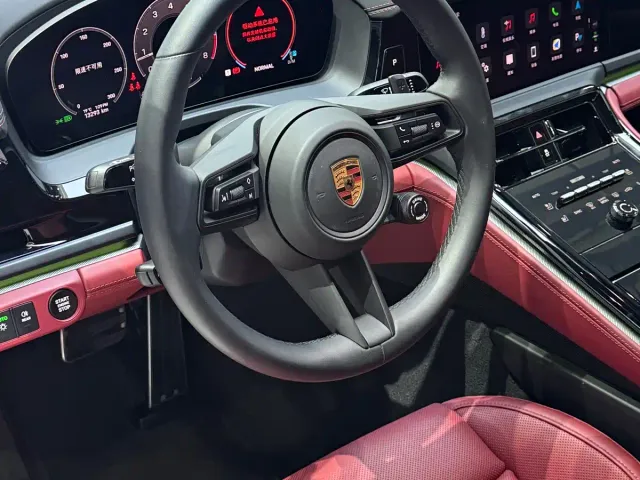 Porsche Panamera — Фото автомобиля 11