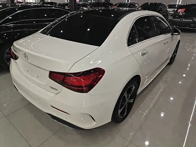 Mercedes-Benz A-Class — Фото автомобиля 4