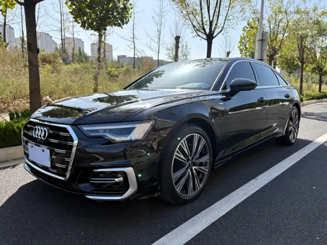 Audi A6L — Фото автомобиля 9