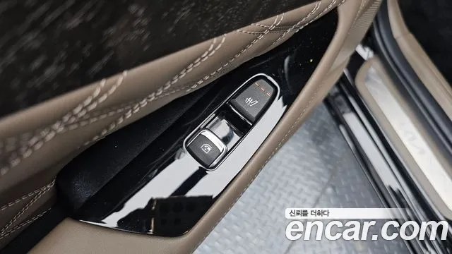 Kia K8 K8 Hybrid — Фото автомобиля 29