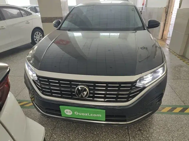 Volkswagen Passat — Фото автомобиля 2