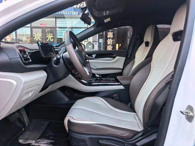 BYD Qin PLUS — Фото автомобиля 4