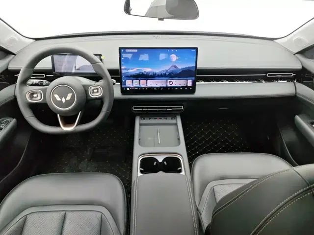 Wuling Starlight — Фото автомобиля 12