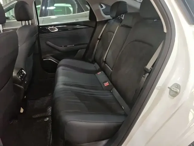 Geely Galaxy Stellar 6 — Фото автомобиля 12