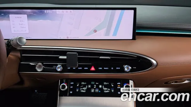 Genesis GV70 — Фото автомобиля 14
