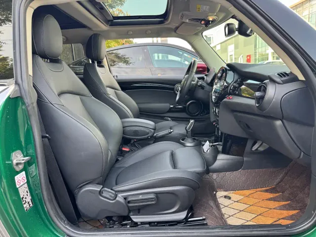 MINI Hatch — Фото автомобиля 15