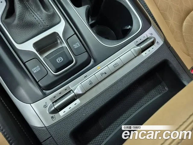 Kia Carnival 4th Gen — Фото автомобиля 16