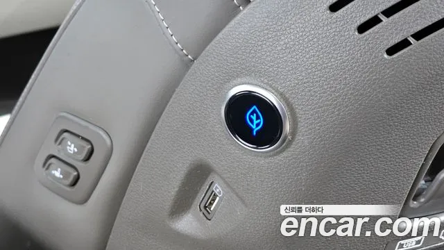 Kia Canival Carnival 4 поколение Бензин 9 мест Hi-Limousine — Фото автомобиля 27