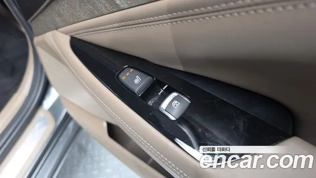 Kia K8 Hybrid — Фото автомобиля 24