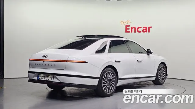 Hyundai Grandeur — Фото автомобиля 2