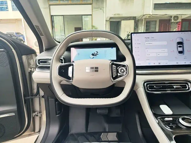 Geely Galaxy Stellar 6 — Фото автомобиля 10