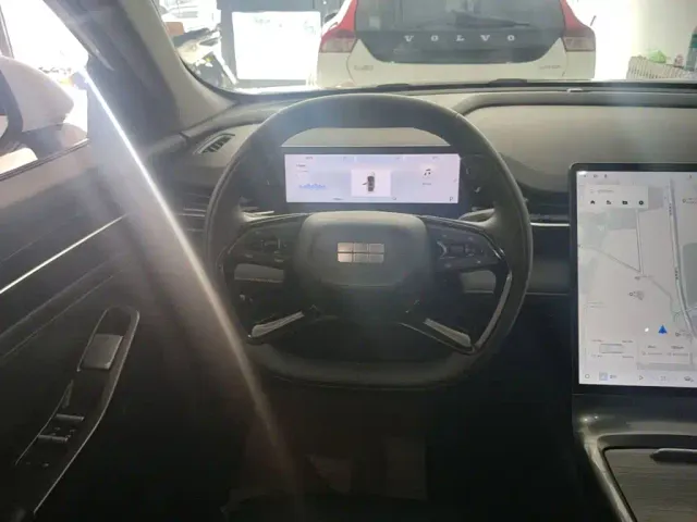 Geely Galaxy L6 — Фото автомобиля 10