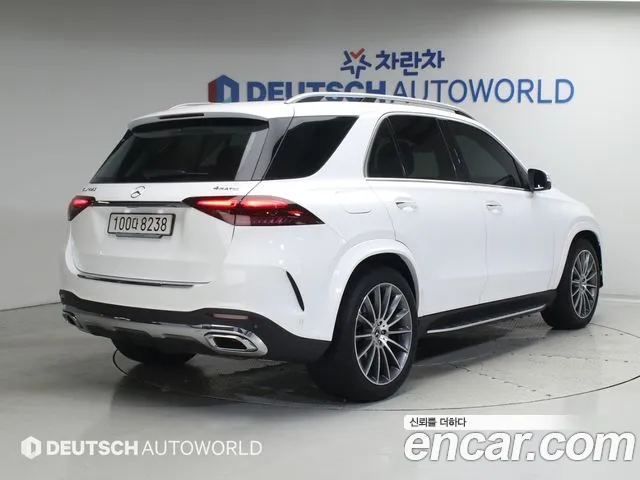 Mercedes-Benz GLE-Class — Фото автомобиля 3