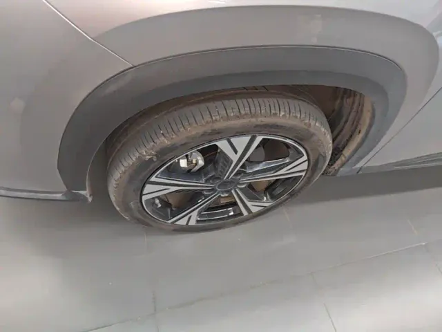 Geely Boyue — Фото автомобиля 22
