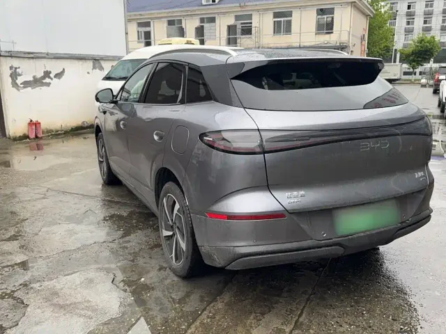 BYD Sealion 06 — Фото автомобиля 6