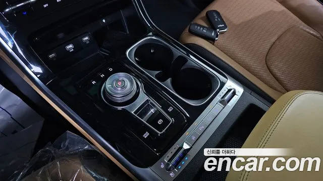 Kia Carnival Generation 4 — Фото автомобиля 9