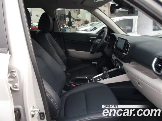 Hyundai Venue — Фото автомобиля 9