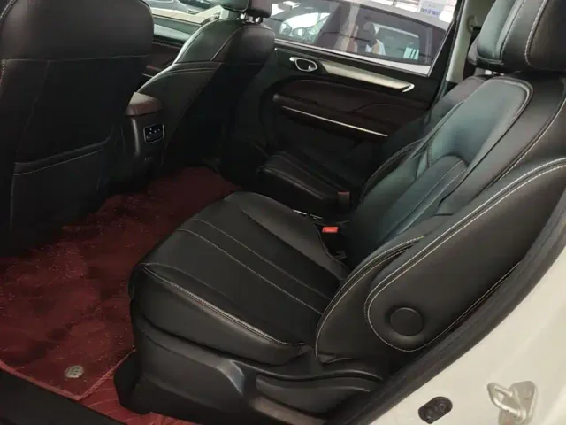 GAC Trumpchi M6 — Фото автомобиля 16