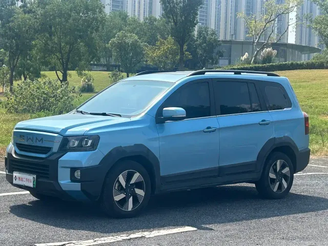 Фотография автомобиля — SWM Motor SWM Swee Tiger EDi