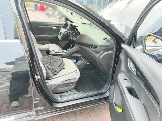 Buick Envision S — Фото автомобиля 10
