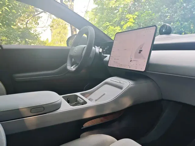 Nio ET5 Touring — Фото автомобиля 15