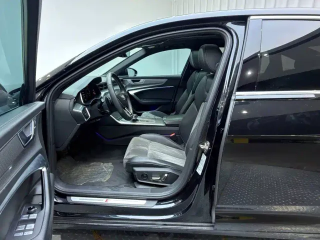Audi A6L — Фото автомобиля 15
