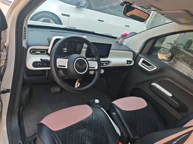 Wuling Hongguang Mini EV — Фото автомобиля 9