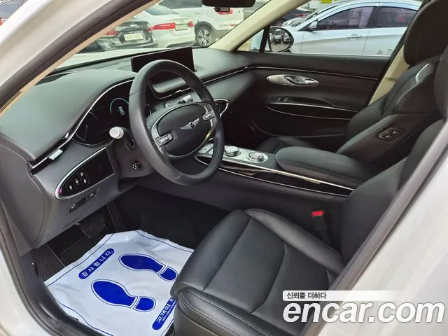 Genesis GV70 — Фото автомобиля 7