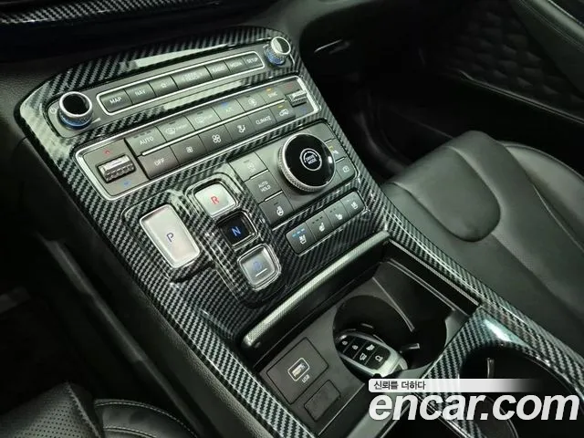 Hyundai Santafe Бензин 2.5T 2WD — Фото автомобиля 8