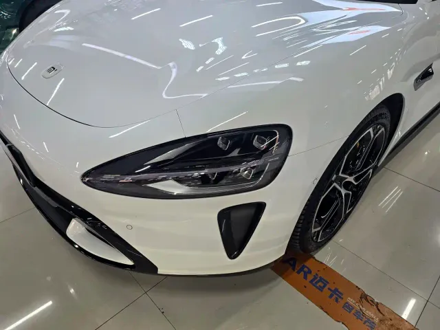 Xiaomi SU7 — Фото автомобиля 10