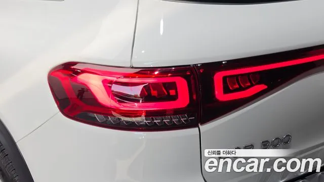 Mercedes-Benz EQB X243 — Фото автомобиля 8