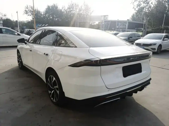Geely Galaxy L6 — Фото автомобиля 4