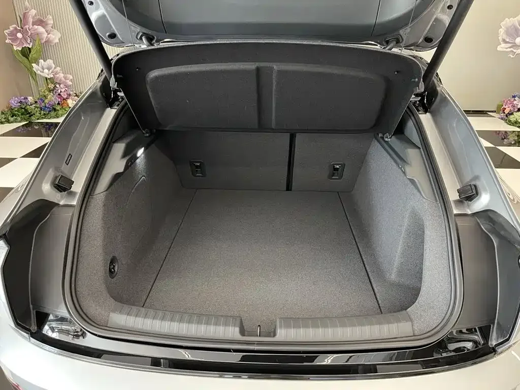 Audi Audi E5 Sportback 2025 386kw 4WD — Фото автомобиля 27