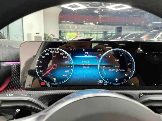 Mercedes-Benz A-Class — Фото автомобиля 9