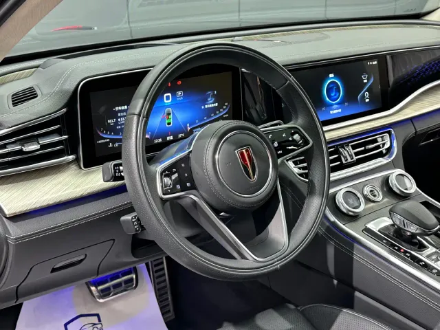 Hongqi H9 — Фото автомобиля 10