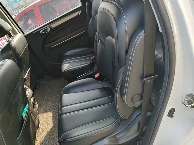 GAC Trumpchi M6 — Фото автомобиля 16
